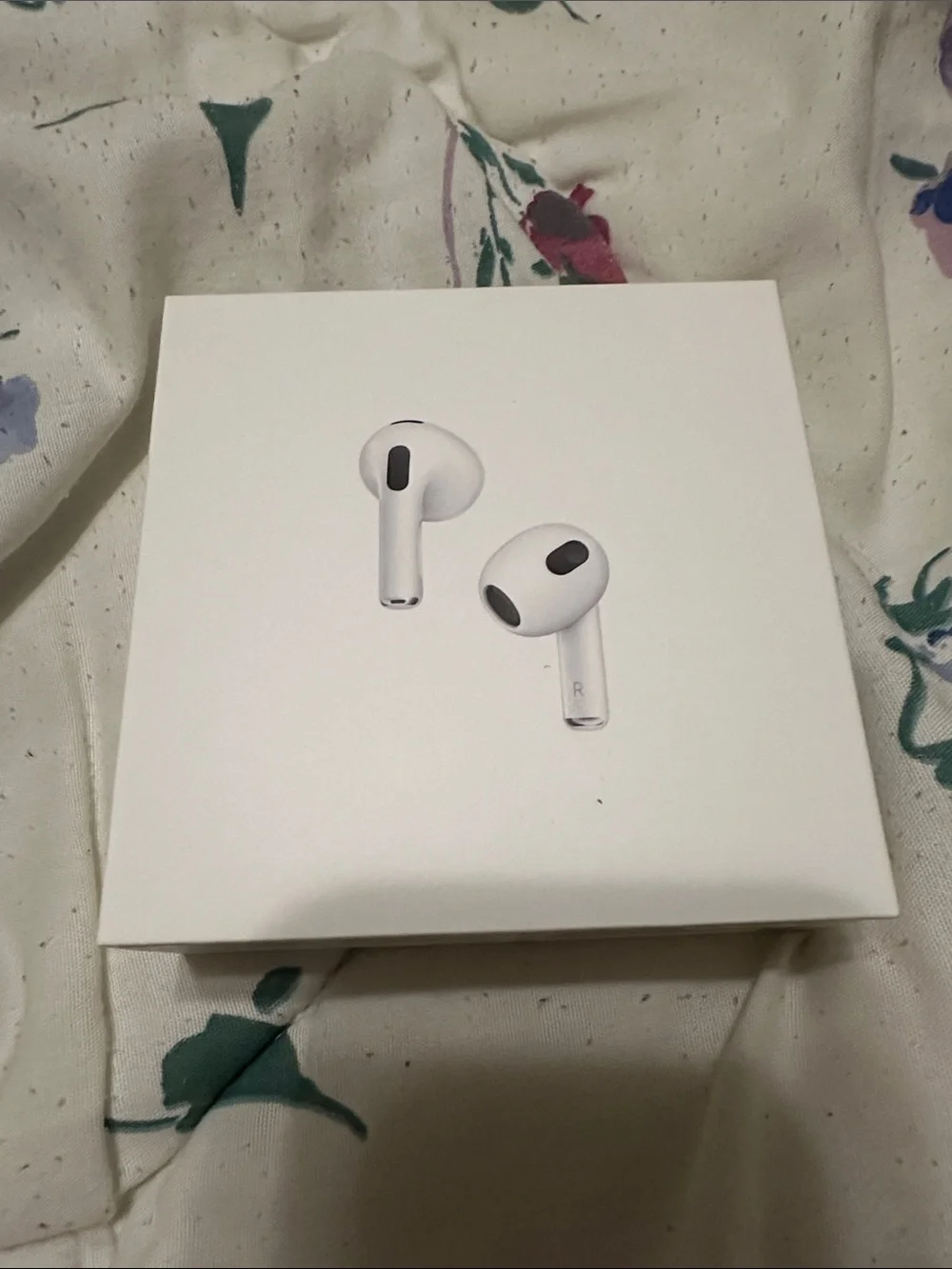 Apple AirPods - 3rd Generation